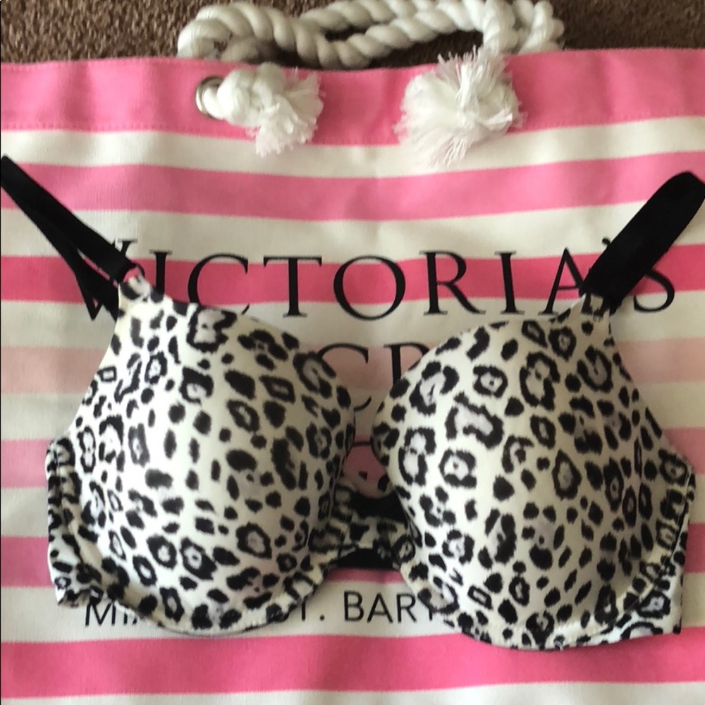 Victoria’s Secret Sexy Tee Demi Bra 32DD